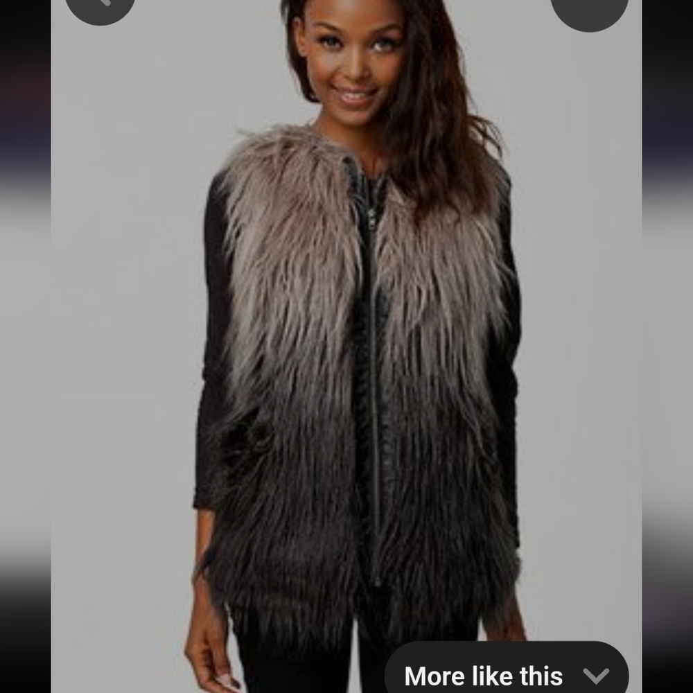 FAUX FUR DARK COLOR VEST VERY TRENDY PIECE! MEDIUM FIT